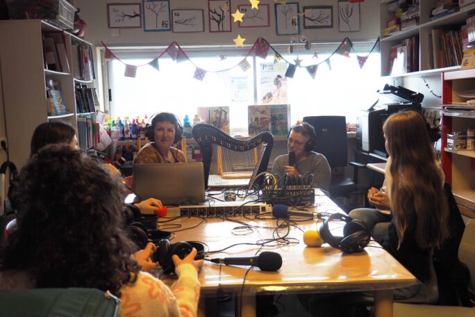 Atelier radiophonique en pédiatrie : Interview d’une artiste