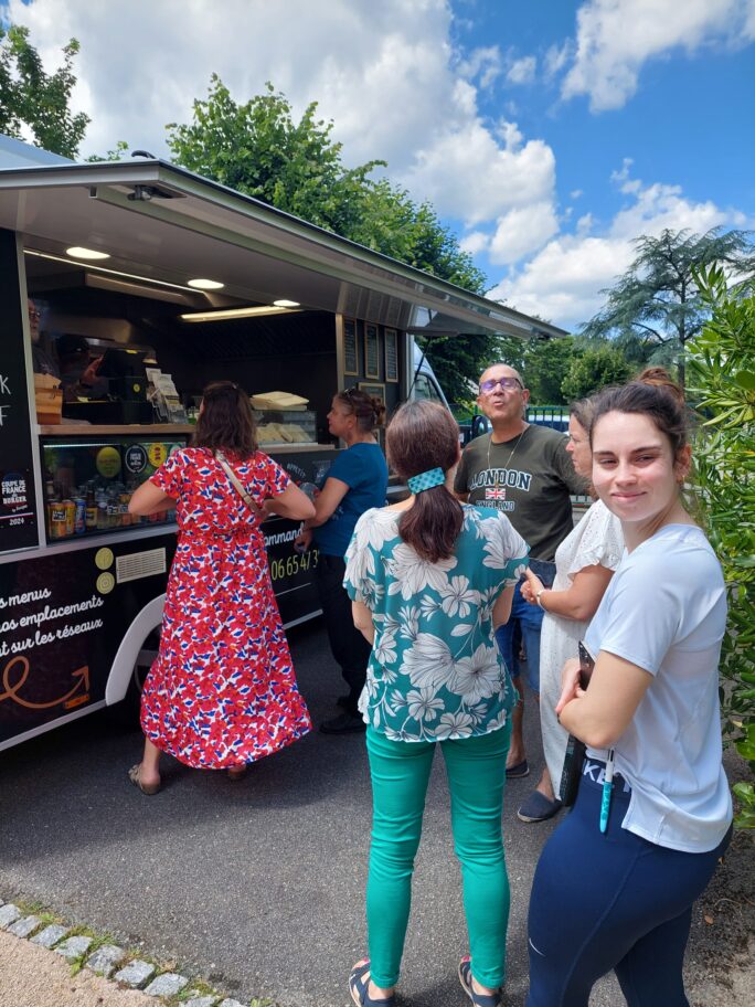 Résidence Ti Glazig : Passage du food truck « La roulotte de Sillery »
