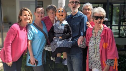 Ventriloquie : Rires et bonne humeur à la résidence Les Brisants