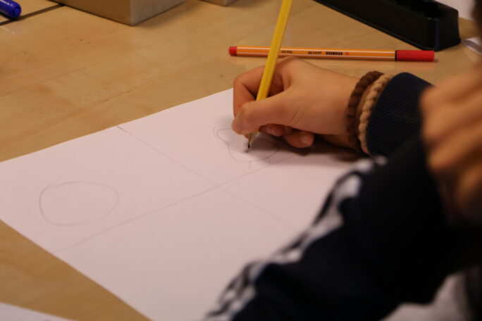 Penn Ar BD : L’auteur Kokor en initiation BD en pédiatrie